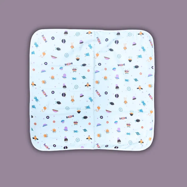 White_Printed_Baby_Hooded_Swaddle_Blanket_-_Alien_Buddies