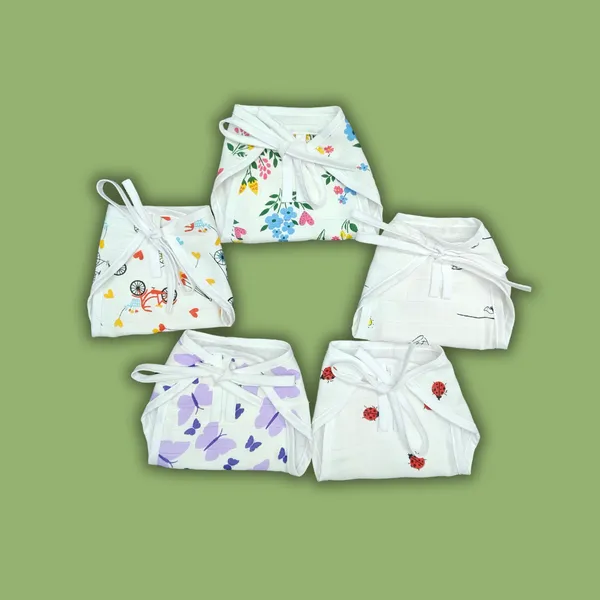 Muslin_Nappy_Set_for_Babies_(5_Pieces)_Butterfly,_Flowers,_Bicycle,_Lady_Bugs,_Playful_Kid__Design