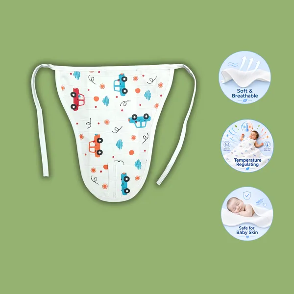 White_Muslin_Nappy_Set_for_Babies_(3_Pieces)_Lady_Bug,_Aeroplane,_Cars_Design