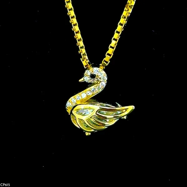 Gold-Tone_Swan_Crystal_Pendant_Necklace_For_Women