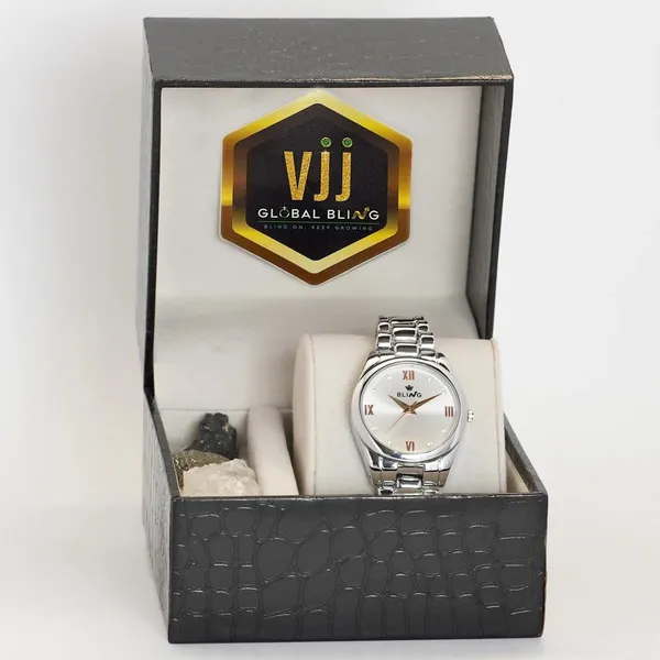 Bling_Royal_Silver_Brass_32Mm_Roman_Dial_Analog_Watch_For_Women