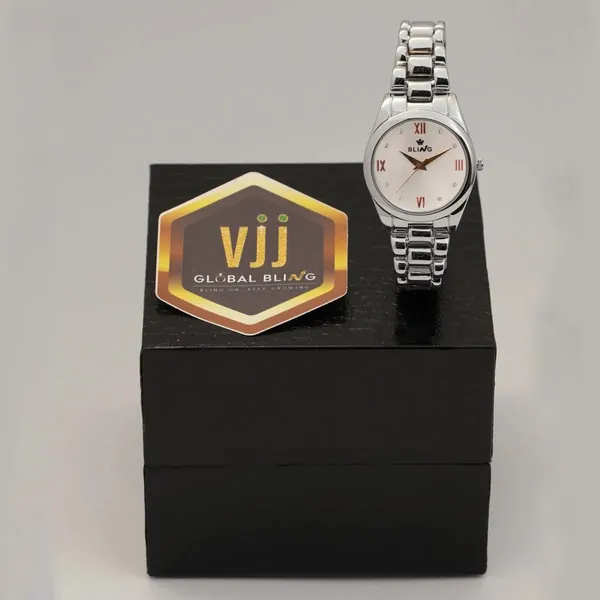 Bling_Royal_Silver_Brass_32Mm_Roman_Dial_Analog_Watch_For_Women