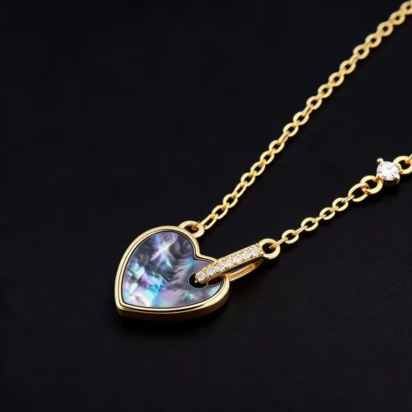 Gold-Tone_Multicolour_Heart_Pendant_Necklace_For_Women
