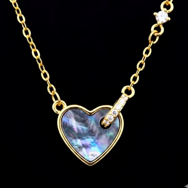 Gold-Tone_Multicolour_Heart_Pendant_Necklace_For_Women