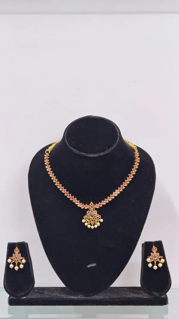 Gold_Tone_Stone_Necklace_And_Earrings_Set_For_Women