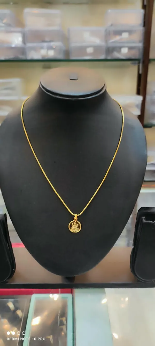 Gold_Lakshmi_Pendant_Chain