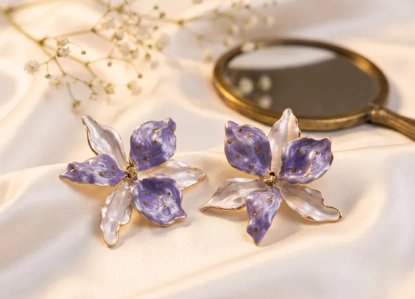 Lavender_White_Dual_Tone_Enamel_Floral_Earrings