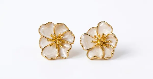 White_Glossy_Ivory_Enamel_Floral_Earrings