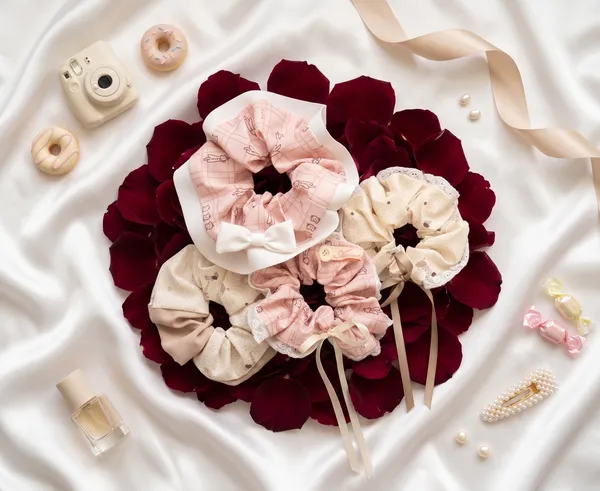 Blossom_Birthday_Return_Gift_Hamper_Lite