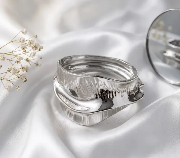 Silver_Chunky_Metal_Bracelet