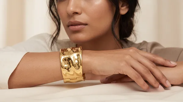 Small_Gold_Metal_Cuff_Bracelet