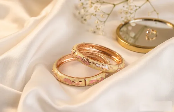 Lemon_Yellow_Meenakari_Bangle