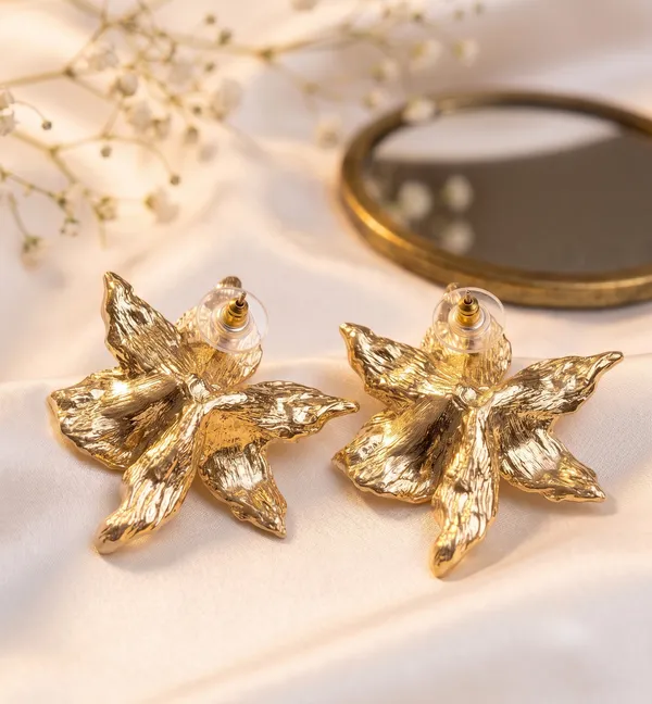 Ivory_Dual_Tone_Gold_Enamel_Floral_Earrings