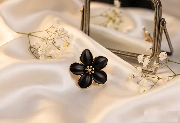 Midnight_Orchid_Enamel_Floral_Ring