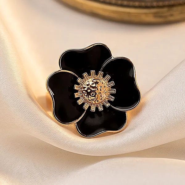 Noir_Blossom_Black_Enamel_Floral_Ring