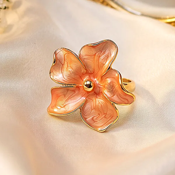 Coral_Petal_Peach_Enamel_Floral_Ring