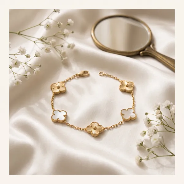 Lucky_Clover_Station_Bracelet_Set_Of_2