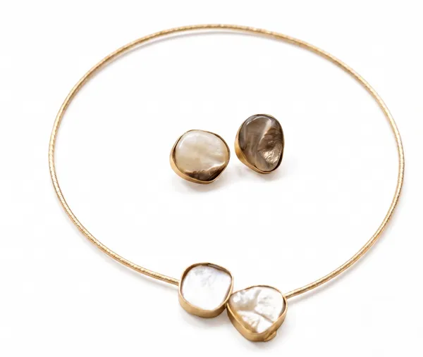 Gold_Tone_Stone_Pendant_Necklace_Set_for_Women