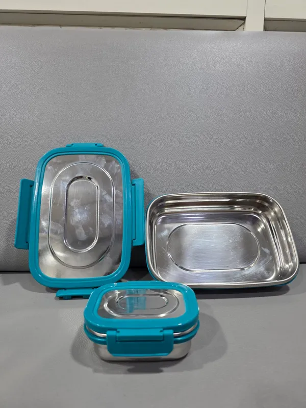 Stainless_Steel_Blue_Clip_Lock_Lunch_Box