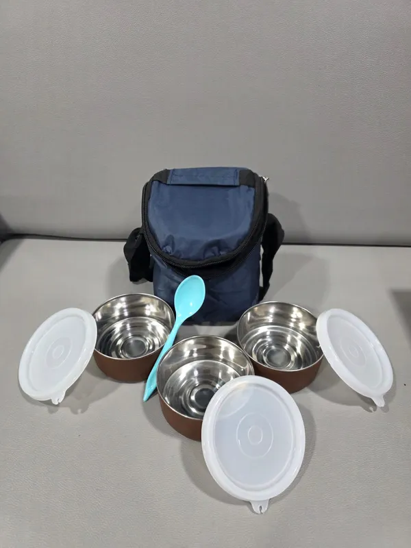 Stainless_Steel_Classic_Lunch_Box_With_Insulated_Fabric_Jacket