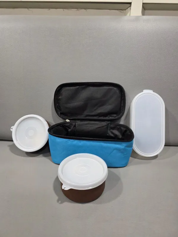 Blue_Stainless_Steel_Portable_Pet_Feeding_Set_For_Dogs_And_Cats