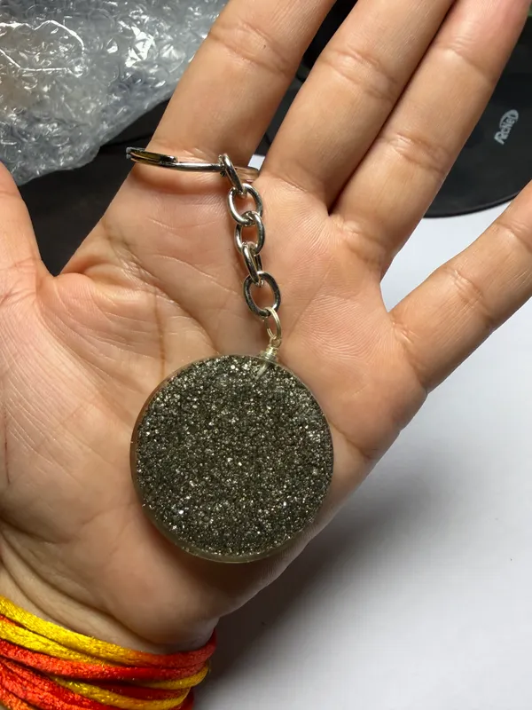 Pyrite_Money_Attraction_Keychain_–_Attracts_Wealth,_Brings_Prosperity_&_Helps_Control_Unnecessary_Expenses