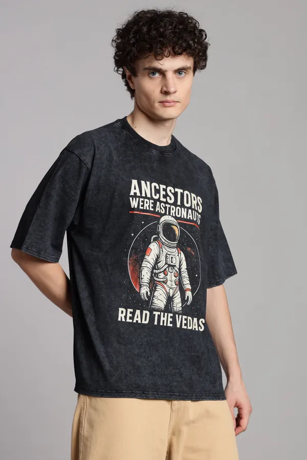 Optic_Wash_Cotton_Oversized_Ancestors_Were_Astronauts_T-Shirt