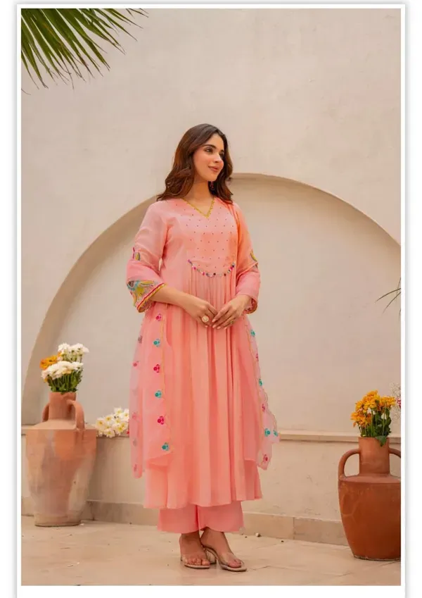 Elegant_Peach_Anarkali_Kurta_Set_With_Embroidered_Dupatta