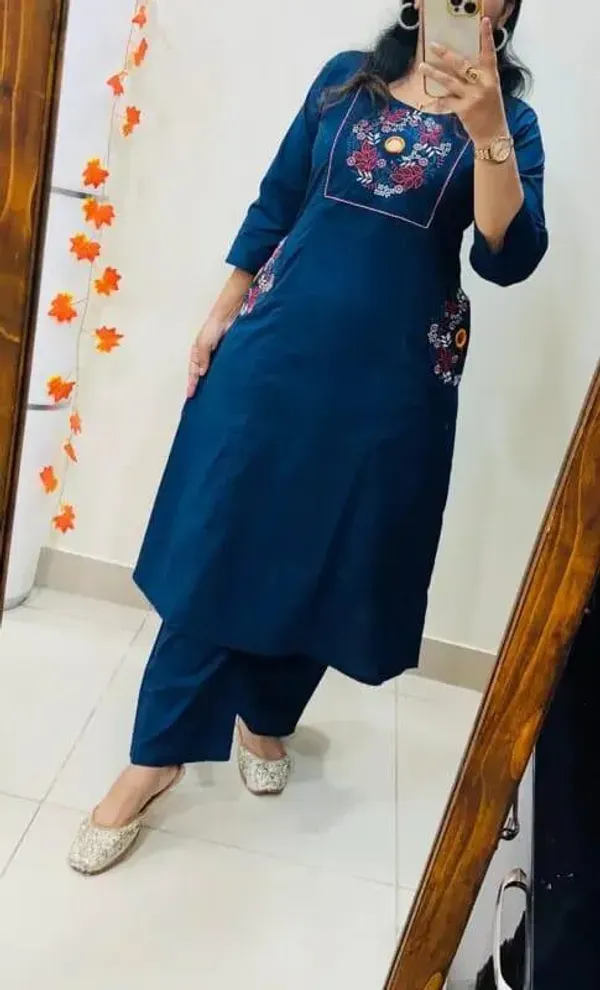 Navy_Blue_Embroidered_Kurta_Set_With_Straight_Pants