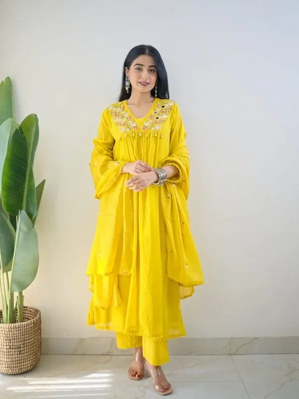 Samya_Yellow_Hand_Embroidered_Kurta_Set_With_Dupatta