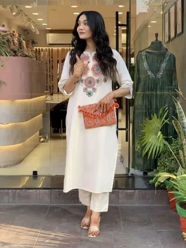 Embroidered_White_Kurti_With_Straight_Pants_For_Women