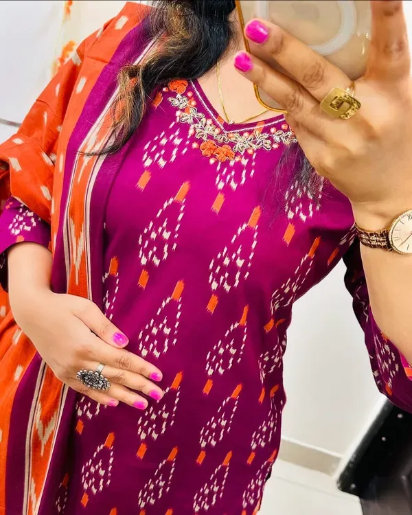 Wine_Cotton_Ikkat_Printed_Kurti_With_Pant_Dupatta_Set_For_Women