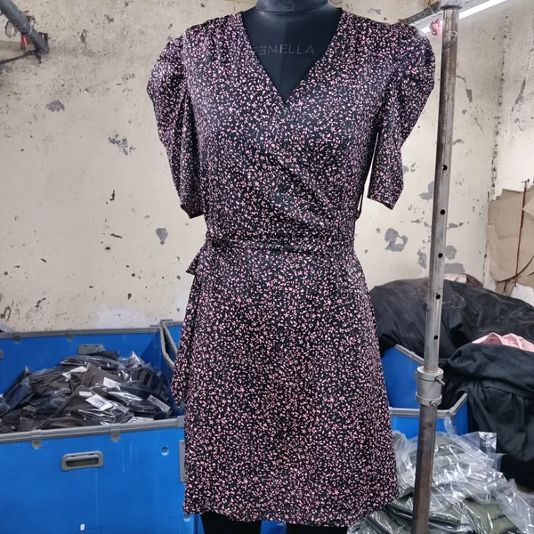 Black_Floral_Print_Wrap_Dress_for_Women