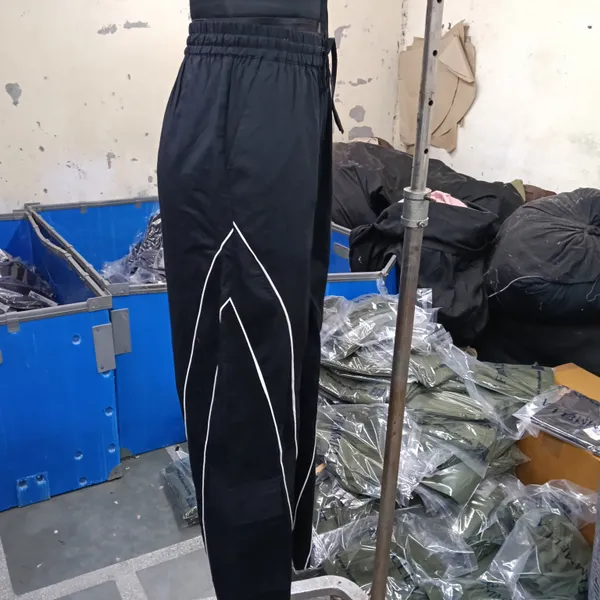 Black_Track_Pants_for_women