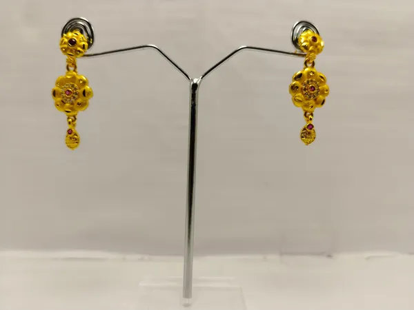 Gold_Brass_Traditional_Drop_Earrings_For_Women