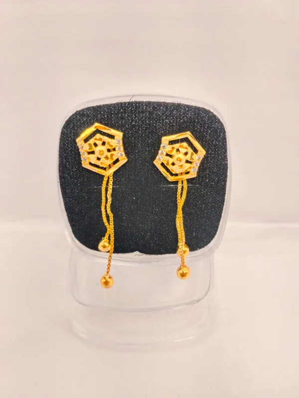 Gold_Brass_Drop_Earrings_For_Women