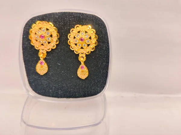 Gold_Brass_Drop_Earrings_For_Women