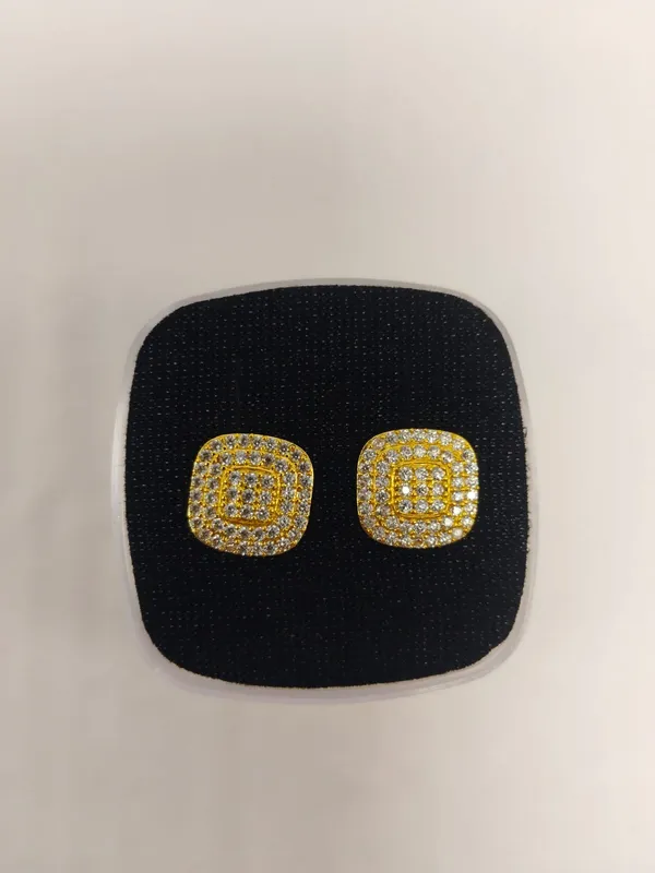 Gold_Brass_Stud_Earrings_For_Women