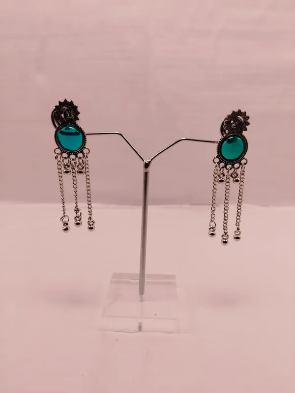 Gold_Brass_Drop_Earrings_For_Women