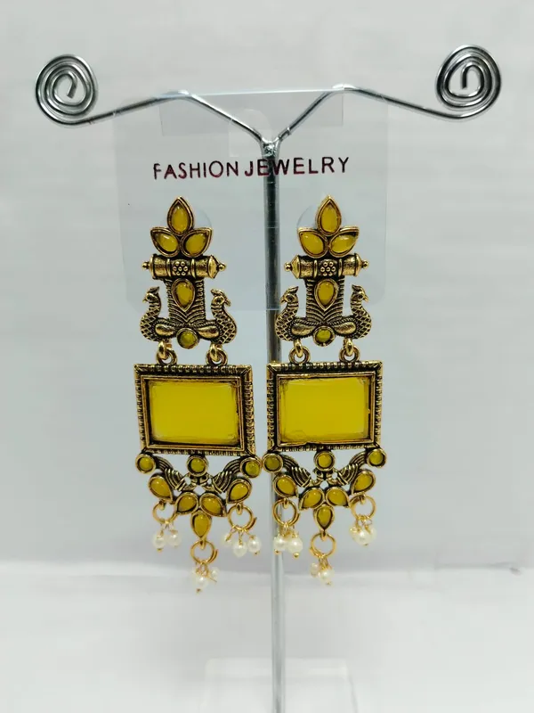 Gold_Brass_Drop_Earrings_For_Women