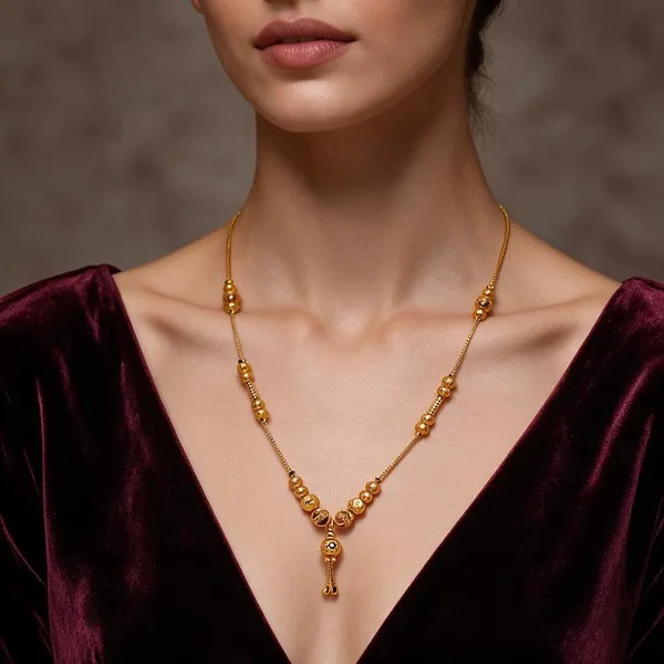 Gold_Brass_Pendant_Necklace_For_Women