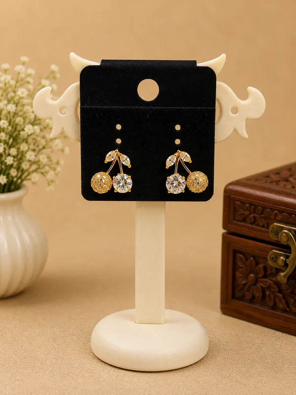 Gold_Brass_Drop_Earrings_For_Women