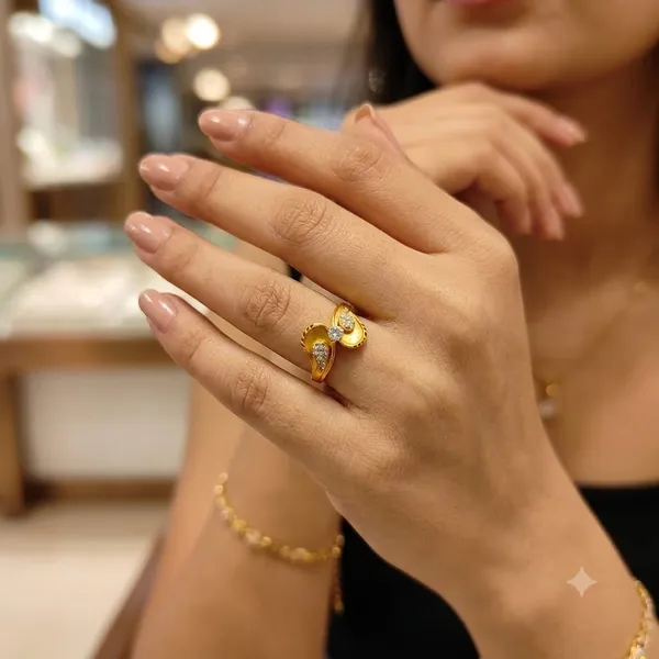 Gold_Brass_Statement_Ring_For_Women