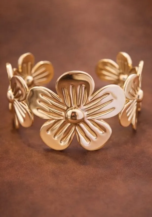 Gold_Floral_Cuff_Bracelet_For_Women_Premium_Flower_Statement_Bangle