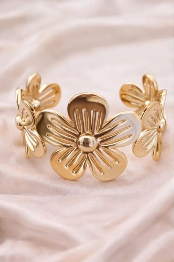 Gold_Floral_Cuff_Bracelet_For_Women_Premium_Flower_Statement_Bangle