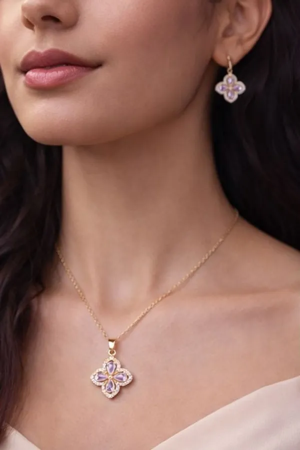 Floral_Pendant_Necklace_For_Women_Gold_Plated_Pink_Crystal_Flower_Chain