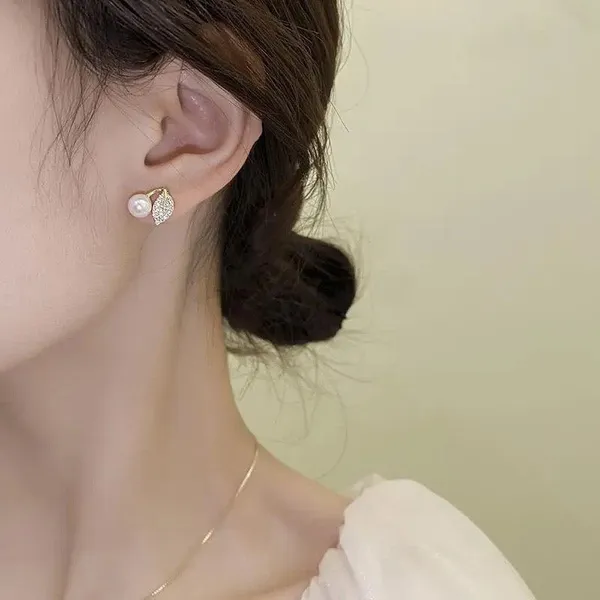 Pearl_Leaf_Stud_Earrings_For_Women_Gold_Tone_Cz_Crystal_Pave_Design