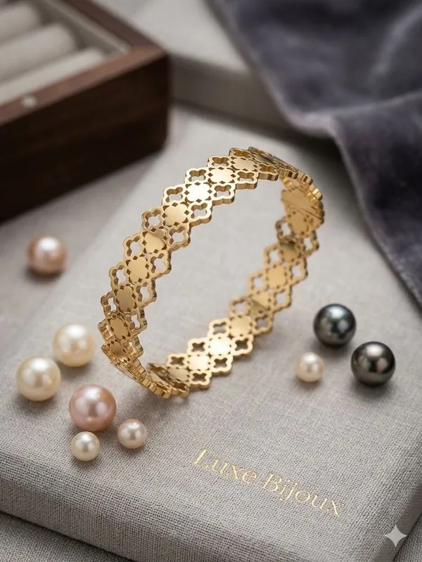 The_Charm_Chic_Edit