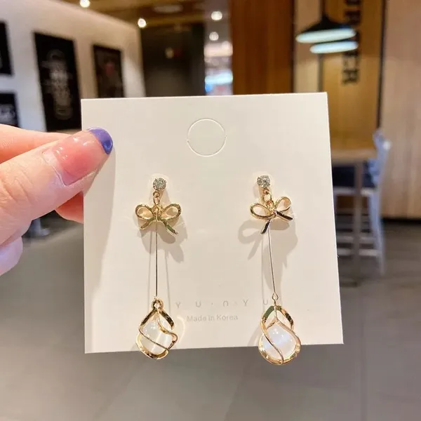 Bow_Pearl_Drop_Earrings_Elegant_Gold_Tone_Long_Dangle_Gold