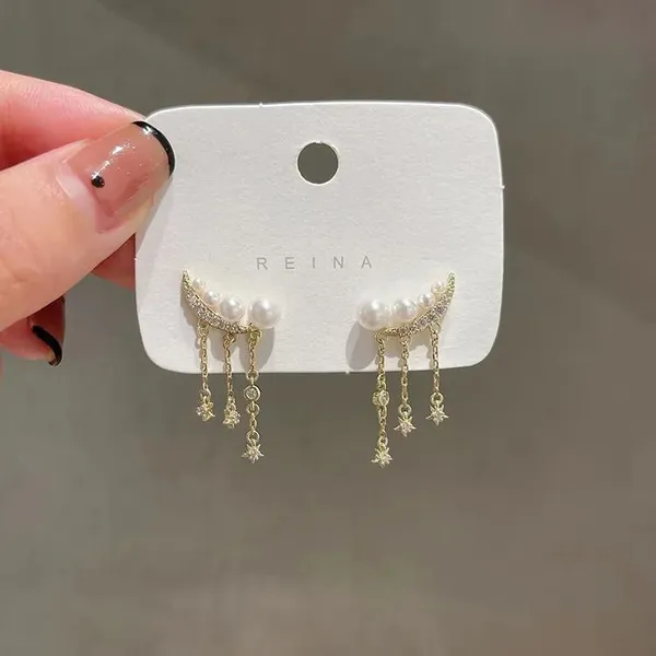 Celestial_Crescent_Shimmering_Starry_Drop_Earrings